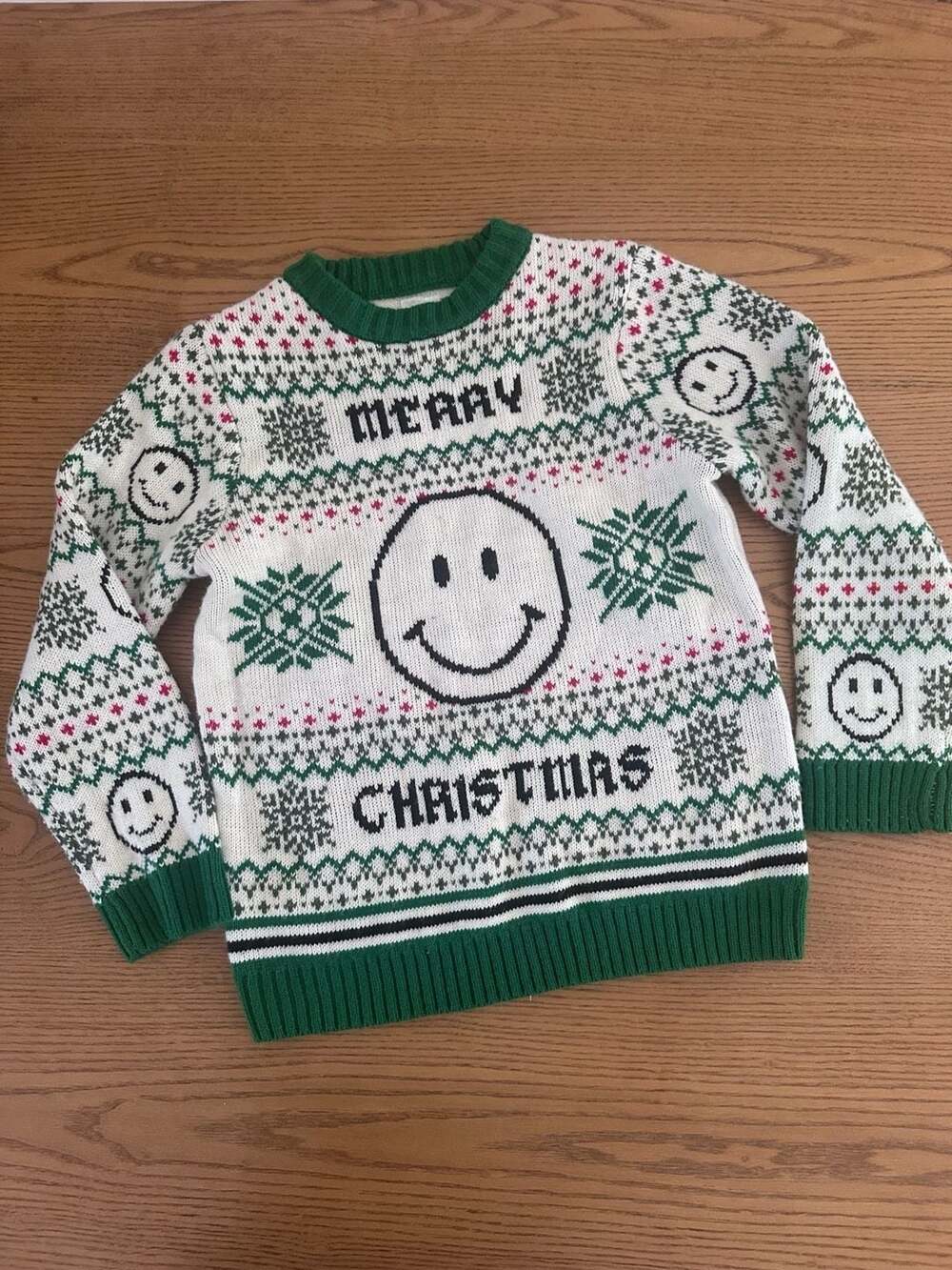 Holiday Time Merry Christmas Smiley Face Fair Isle Sweater Size Medium (8)